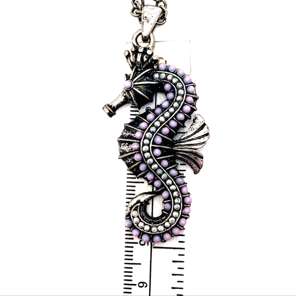 Seahorse Pendant Neckless with Purple Dots - Picture 4 of 4